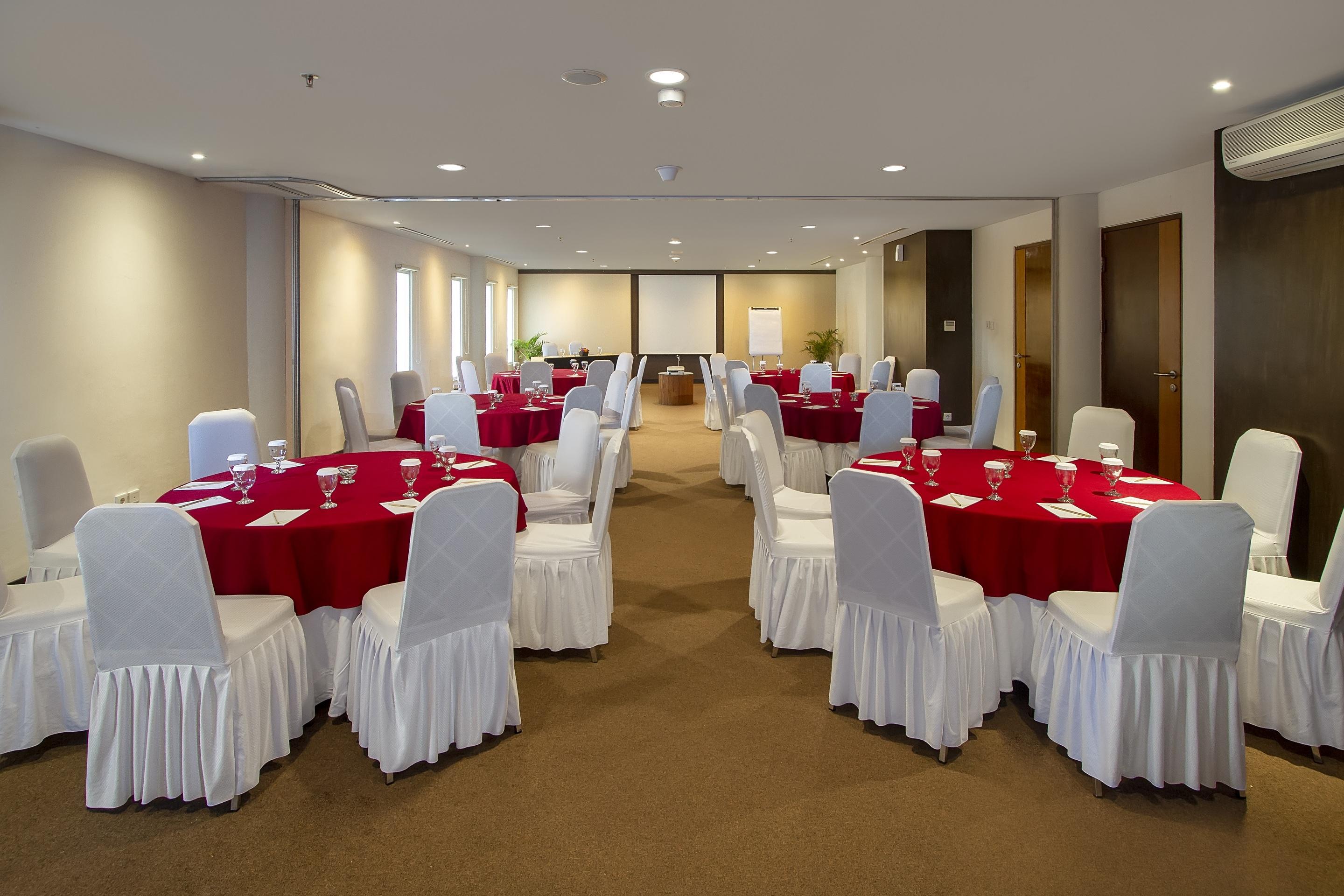 Primebiz Hotel Kuta Kuta Lombok Exterior foto
