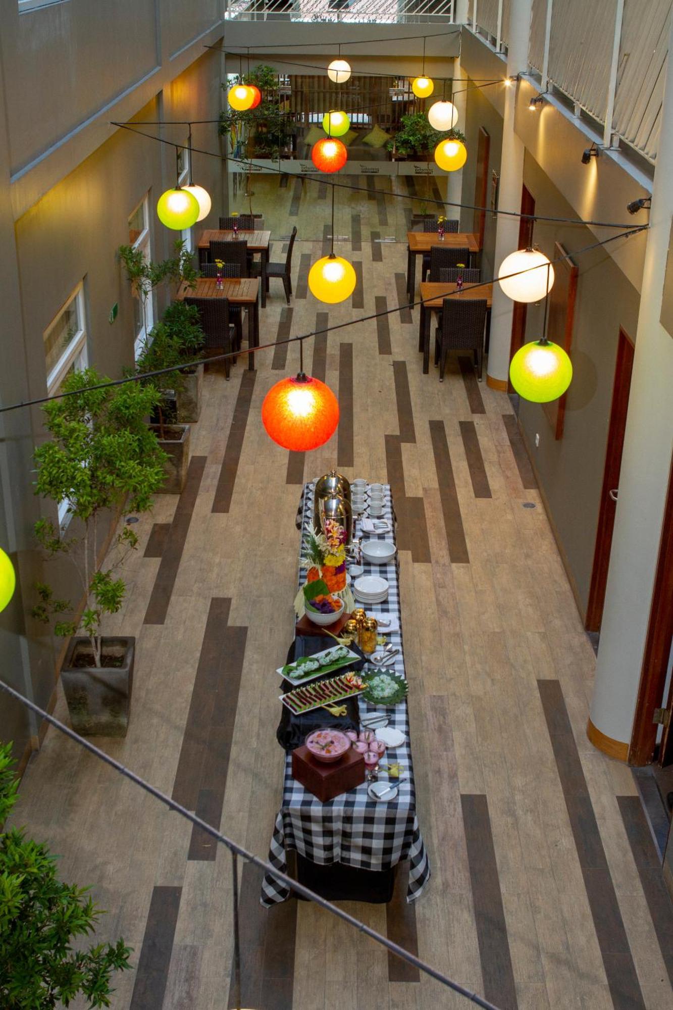 Primebiz Hotel Kuta Kuta Lombok Exterior foto